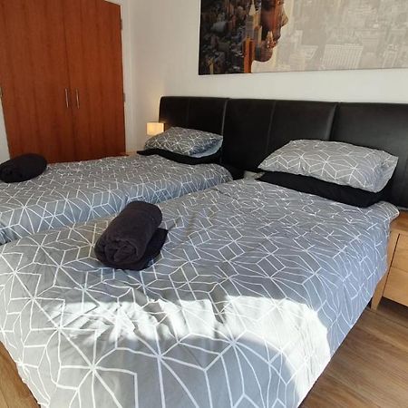Modern Arcadian Centre Apartment 2 Bed / Balcony เบอร์มิงแฮม ภายนอก รูปภาพ
